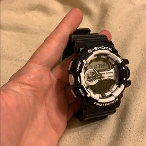 Black and white G shock